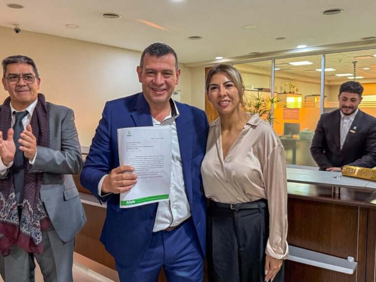 Presentación del proyecto de ley para que Añelo sea Municipio de Primera Categoría en la Legislatura provincial